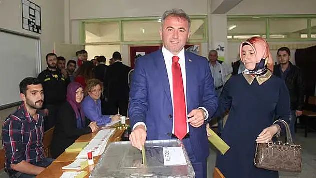 Adayların sandıklarından çıkan oylar