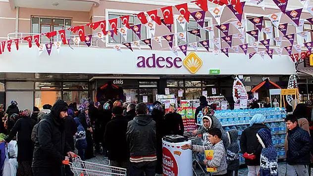 Adese, Sedirler mağazasını hizmete açtı