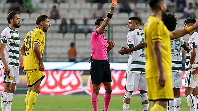 Adil Demirbağ'a 3 maç men cezası