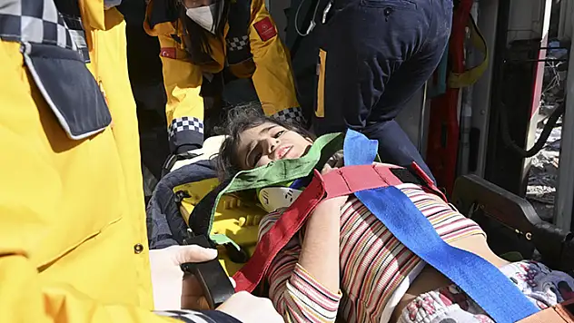 Adıyaman'da 6 yaşındaki Miray depremin 178'inci saatinde kurtarıldı
