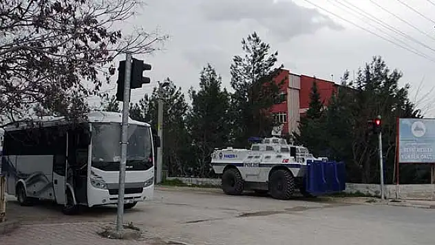 Adıyaman'da karşıt görüşlü öğrenciler arasındaki kavga