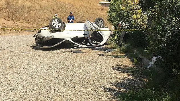 Adıyaman'da otomobil şarampole devrildi: 2 ölü
