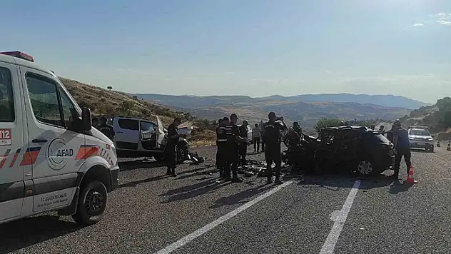 Adıyaman'da feci kaza: 4 ölü, 2 yaralı
