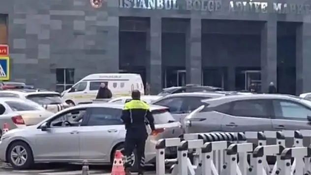 Adliyede silahlı saldırı: Savcı kadın hakimi vurdu!