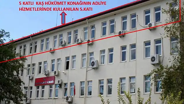 Adliyedeki tuvalet krizi çözüldü