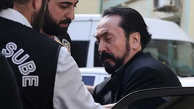 Adnan Oktar ve örgüt yöneticilerine hapis cezası

