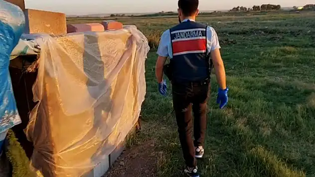 Adres: Aksaray! Bahçesine baraka yapıp özel bölmelerde kenevir yetiştirirken yakalandı
