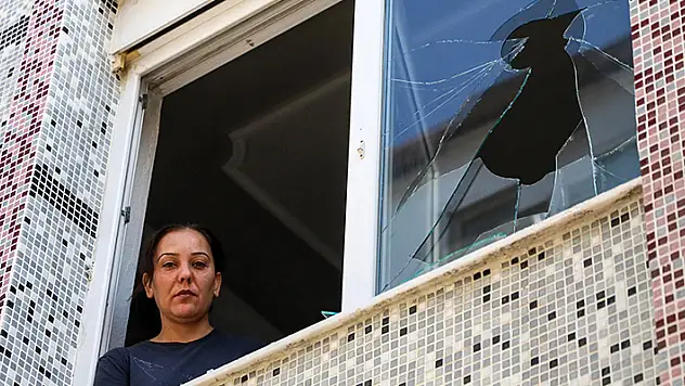 Adres: Antalya! Ev sahibi tahliye etmek istediği kiracısının camlarını kırdı