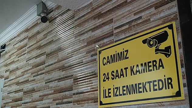 Adres: Siirt! Aldıkları önlemlere rağmen camiye bir ayda 4'üncü kez hırsız girdi


