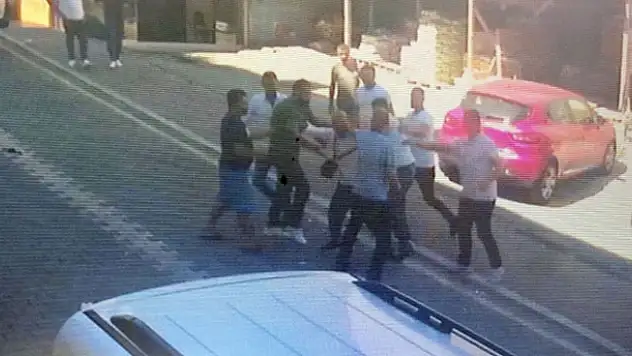 Adres sordular bir kamyon dolusu dayak yediler