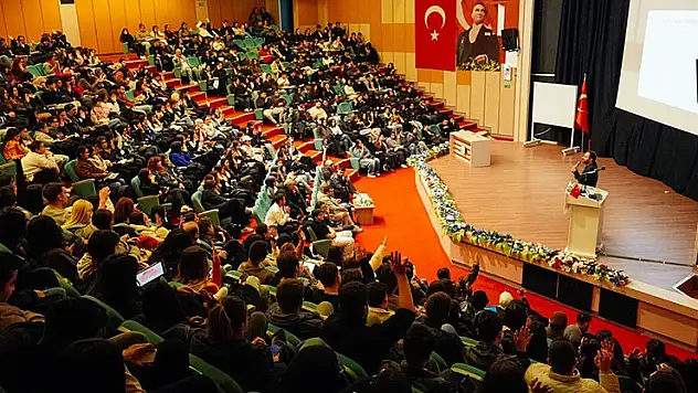 ADÜ'de 'Temel Yapay Zeka Eğitimi' tamamlandı