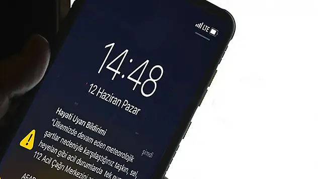 AFAD cep telefonlarına sesli 'hayati uyarı bildirimi' mesajı gönderdi
