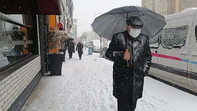 AFAD'dan son dakika uyarısı: Mecbur olmadıkça dışarı çıkmayın
