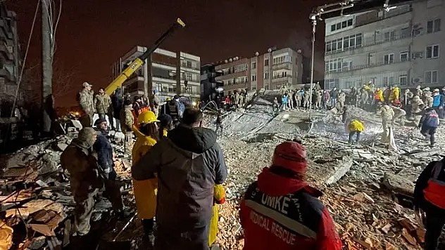 AFAD: Deprem bölgesine 250 milyon lira gönderildi