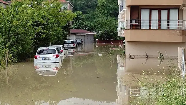 AFAD: Kastamonu'da sağanak ve su taşkınları nedeniyle 13 ev tahliye edildi
