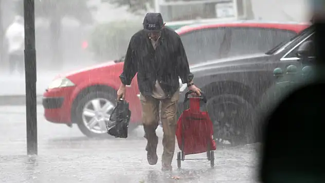 AFAD'dan Konya'nın da yer aldığı 72 il için meteorolojik uyarı
