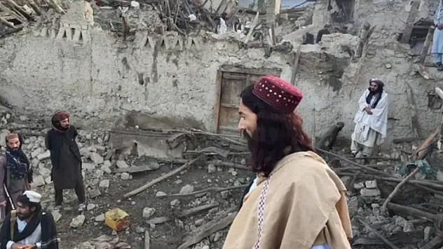 Afganistan'da 5.9 büyüklüğünde deprem: 155 ölü 