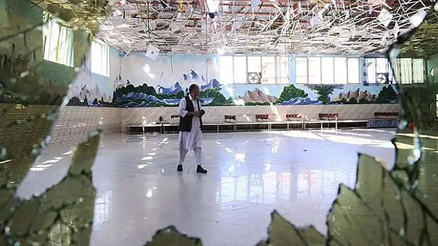 Afganistan'da düğün salonundaki patlamada 63 kişi hayatını kaybetti