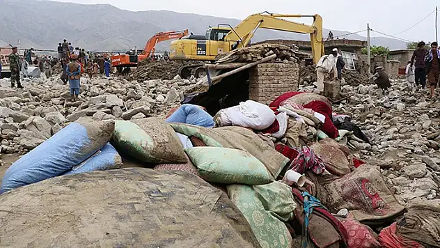 Afganistan'da meydana gelen selde 12 kişi öldü
