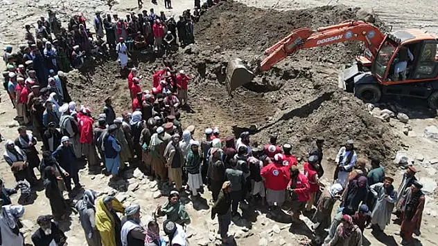 Afganistan'da selin bilançosu: Yüzlerce kişi öldü, tarım arazileri yok oldu
