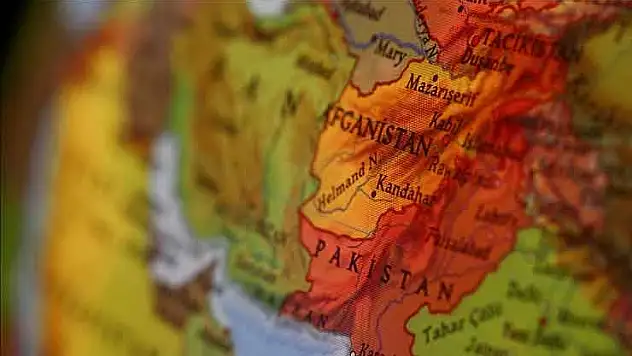 Afganistan'dan 'Pakistan'ın hava saldırılarına uygun ve ölçülü yanıt vereceğiz' uyarısı
