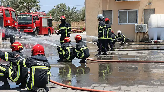 Afrika'nın itfaiyecilerini Konyalı kahramanlar yetiştiriyor