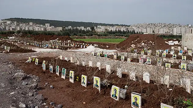 Afrin'de terörist mezarları bulundu