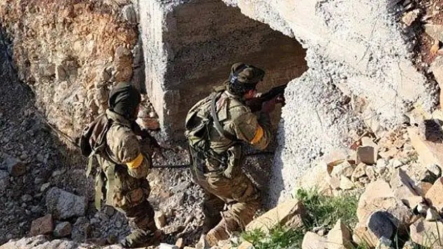 Afrin'de teröristlerin eğitim alanı ele geçirildi