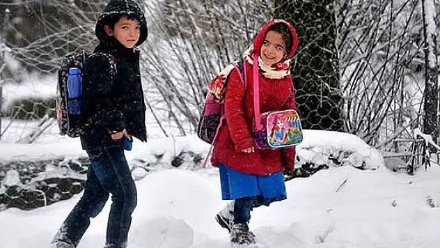 Afyonkarahisar'da eğitime kar engeli