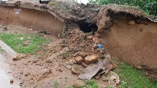 Afyonkarahisar'da sağanak etkili oldu
