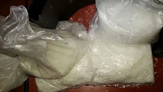 Ağrı'da 2 kilo 900 gram metamfetamin ele geçirildi