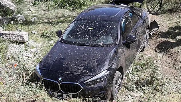 Ağrı'da 2 otomobilin çarpıştığı kazada 13 kişi yaralandı
