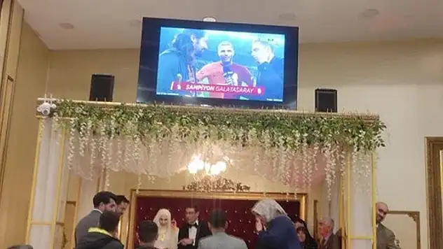 Ağrı'da düğün töreninde şampiyonluk coşkusu
