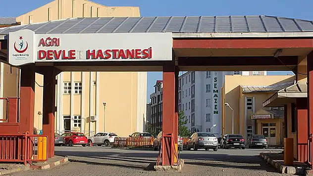 Ağrı Devlet Hastanesi Başhekimi görevden alındı