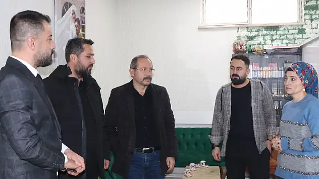 Ahmet Ateş: Kuaförler ve berberler değişim istiyor