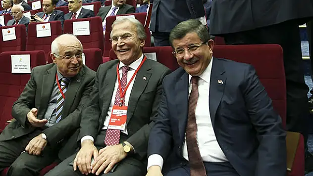 Ahmet Davutoğlu, Erdoğan'ın üyeliğini en önden izledi