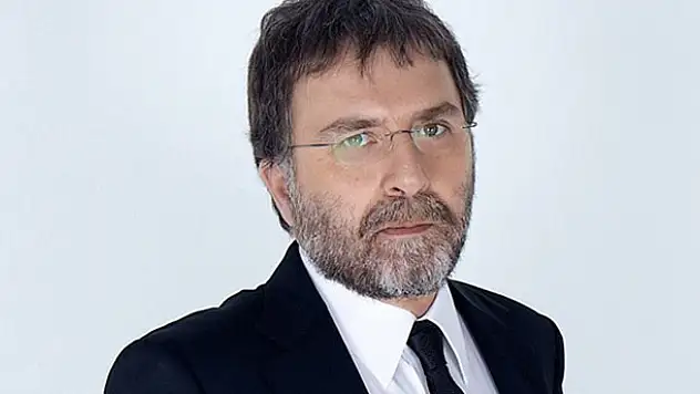 Ahmet Hakan evinin önünde saldırıya uğradı
