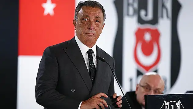 Ahmet Nur Çebi'den istifa açıklaması
