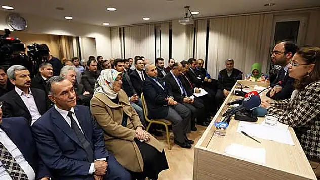 Aile ve Sosyal Politikalar Bakanı Ayşenur İslam