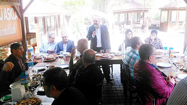 AK Parti Akşehir'den vefa toplantısı