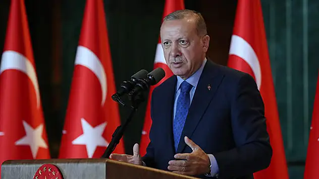 AK Parti'de 79 belediye başkanı 3 döneme takılıyor