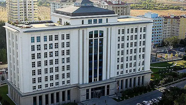 AK Parti'de aday adaylığı başvuru süresi uzatıldı