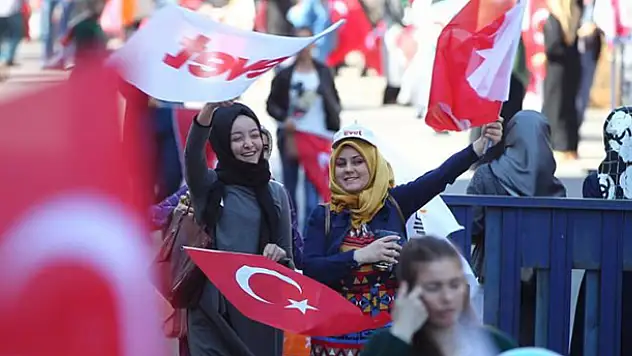 AK Parti'den referandum için yeni hamle!