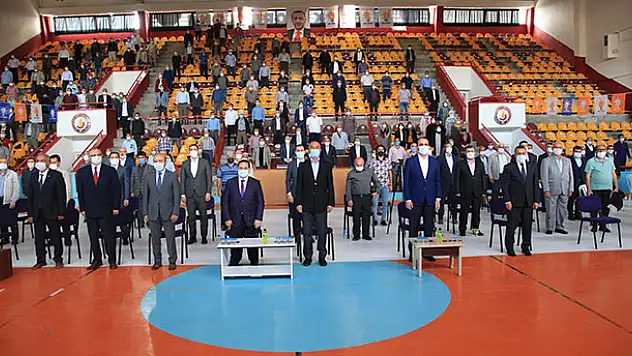 AK Parti Derebucak ve Seydişehir ilçe kongreleri yapıldı