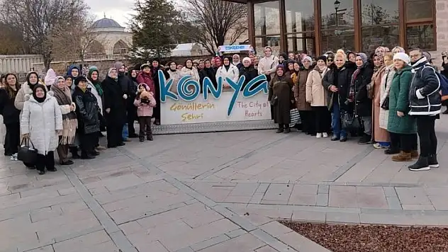 AK Parti Eskişehir İl Kadın Kolları Başkanlığınca Konya'ya kültür gezisi düzenlendi