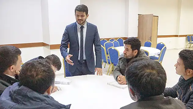AK Parti Gençlik Kolları, Başkanlık için gençlerle bir araya geliyor