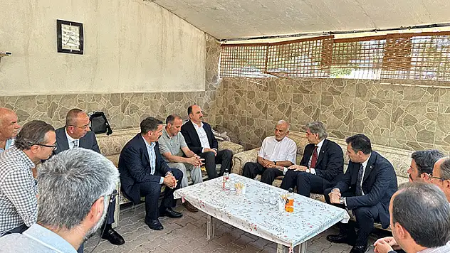 Ak Parti Genel Başkan Yardımcısı Demir, Şehit Muharrem Can'ın ailesini ziyaret etti