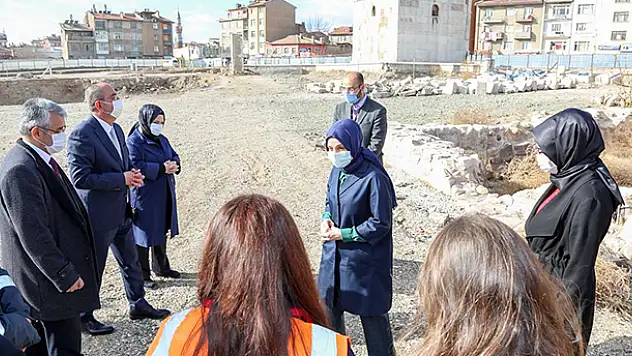 AK Parti Genel Başkan Yardımcısı Usta Şükran Mahallesinde