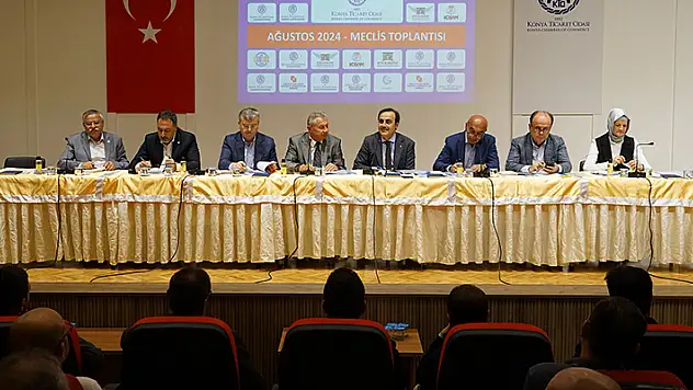 AK Parti heyeti KTO'da iş alemiyle bir araya geldi
