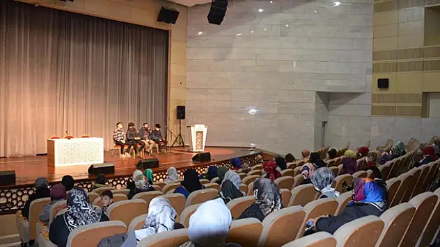 AK Parti Kadın Kolları Gara şehitlerini unutmadı